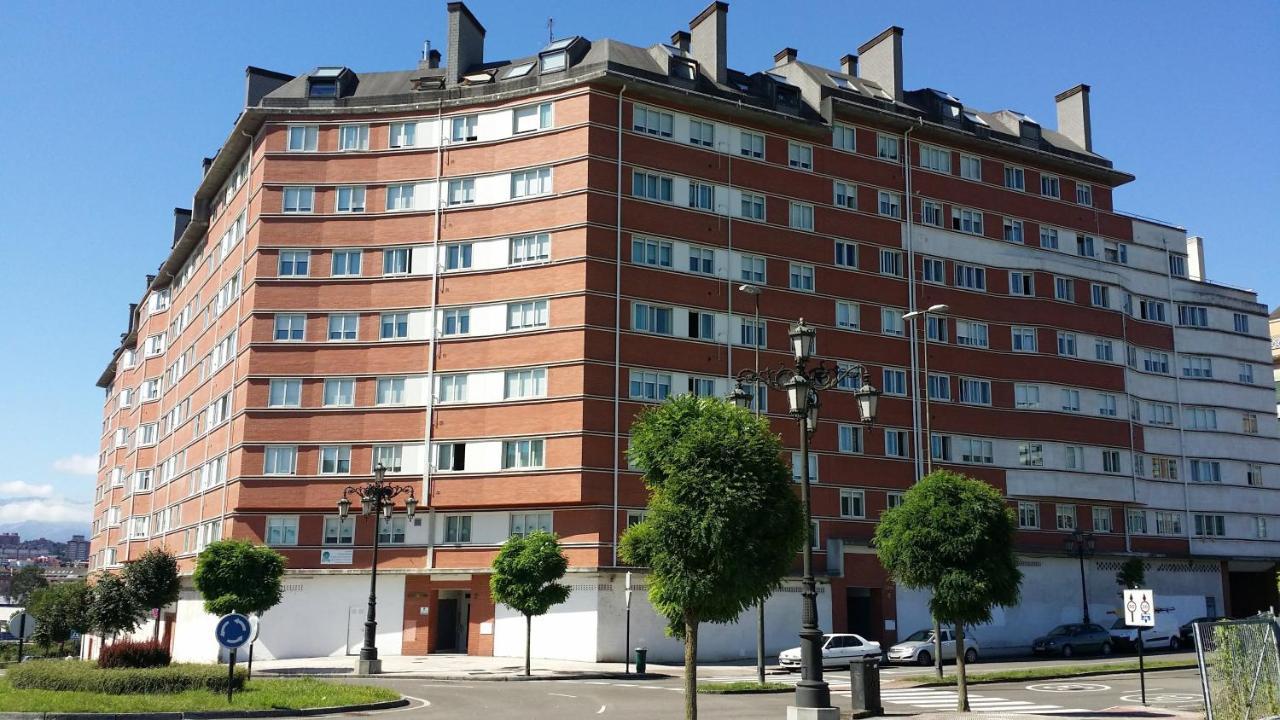 Apartamentos Chevere Granate Oviedo Exterior foto